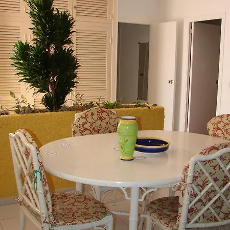 Litoral I 14 Menyber Vakantiehuis *